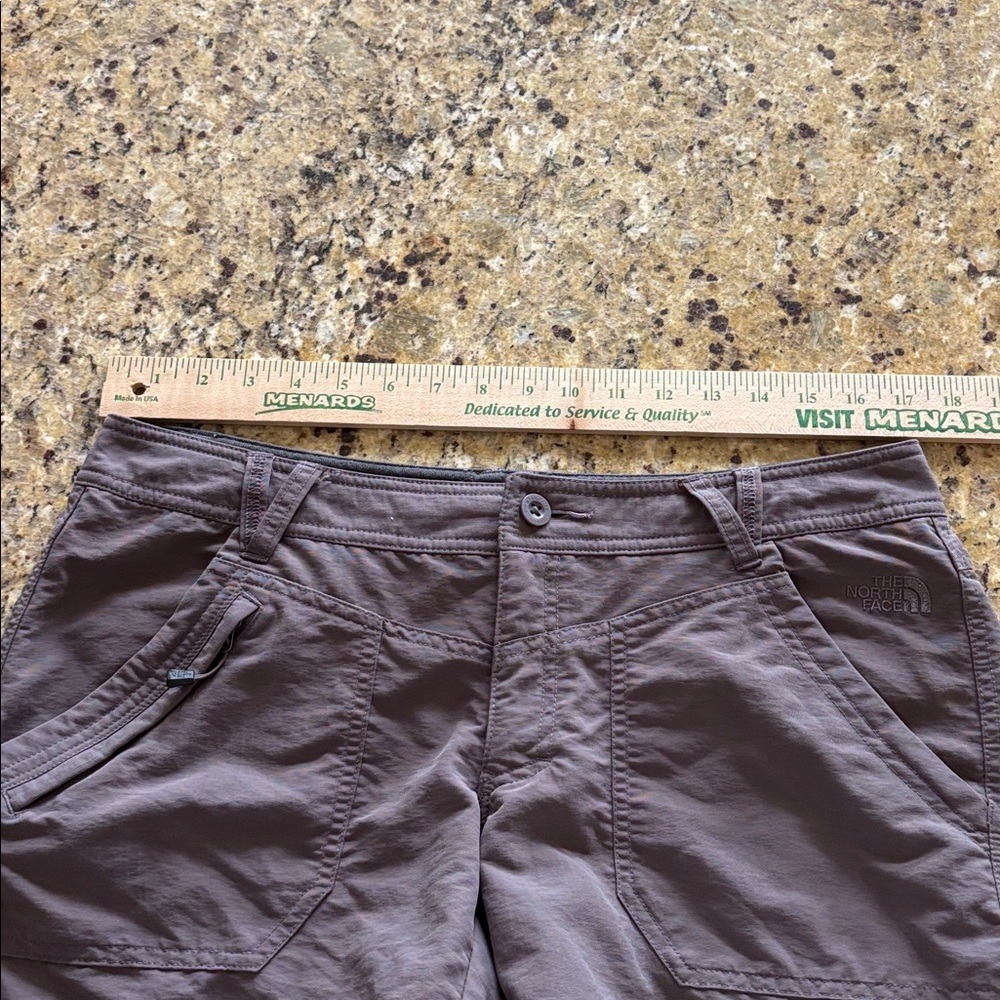 The North Face Hiking shorts Women's 12 hiking 4.5" Inseam walking gorpcore - Picture 6 of 9